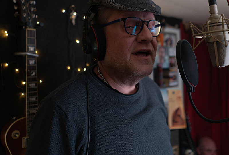 Torsten Kuntzsch singt die ersten Takes zu OHNE DICH